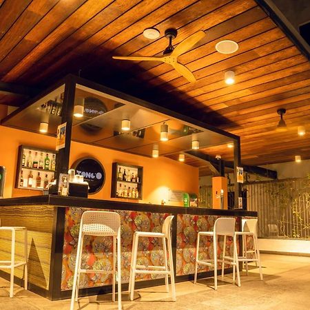 Onomo Hotel Дуала Екстериор снимка
