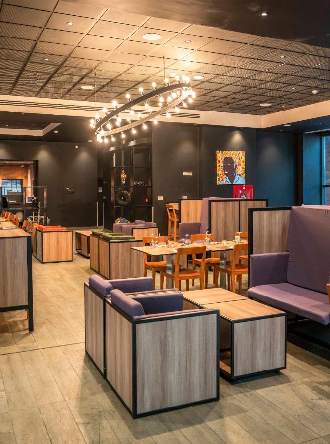 Onomo Hotel Дуала Екстериор снимка